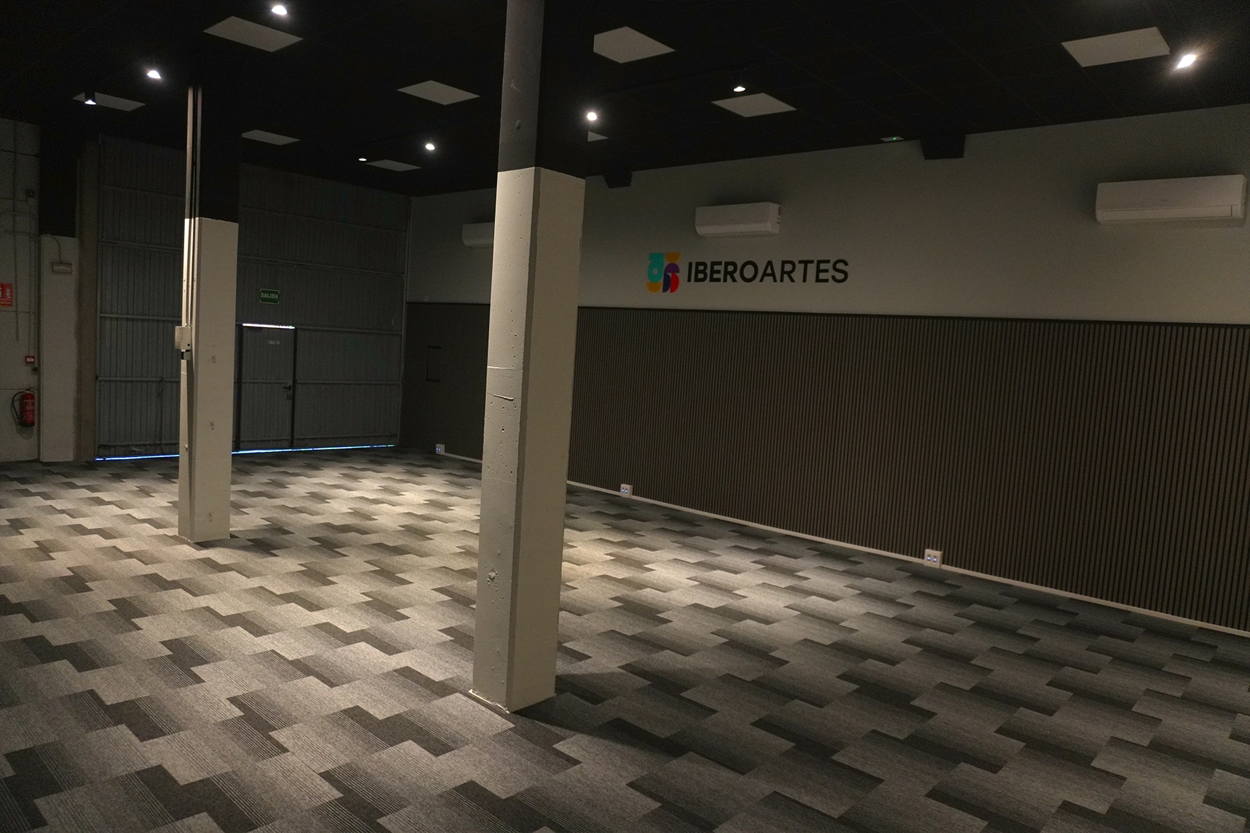 IBEROARTES-auditorio-luz-nocturna